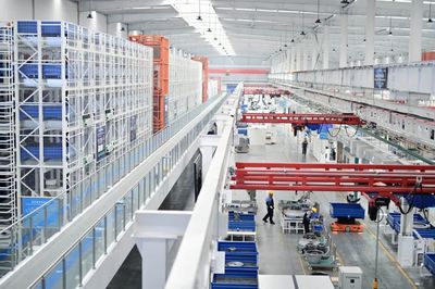 深耕中央空調(diào)冷水機(jī)組行業(yè) 全球首座全流程AI賦能燈塔工廠花落南岸